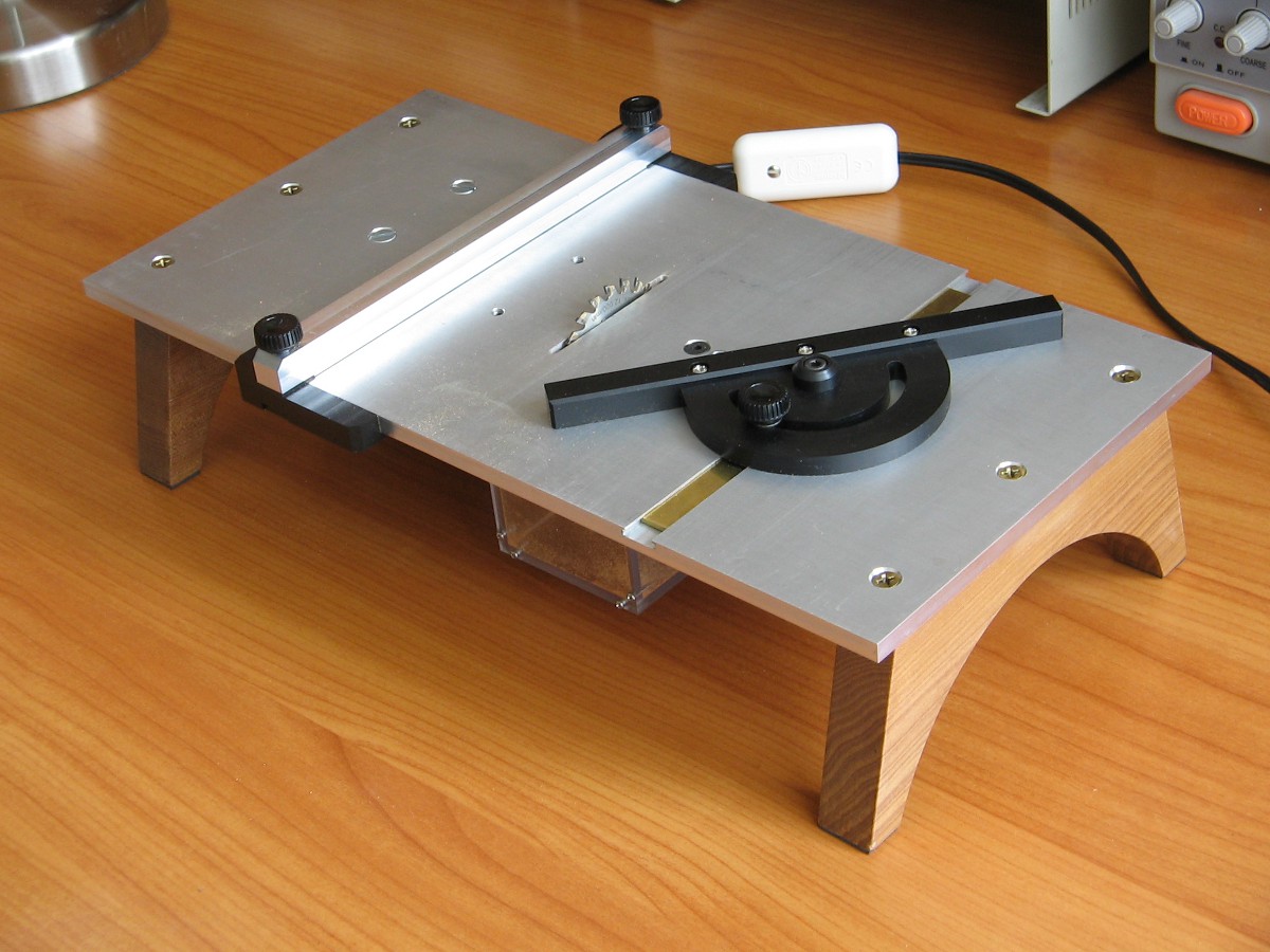 Micro table saw | Metalworking and Electronics